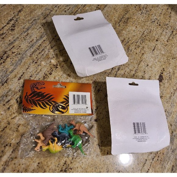 2~ Greenbrier International Vintage Dinosaur 3D Puzzles and Bag of Figures - Picture 2 of 7